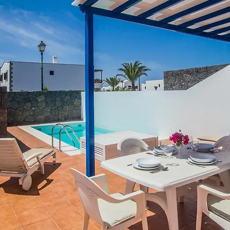 Aitonita Villa