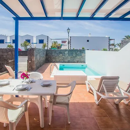Aitonita Villa